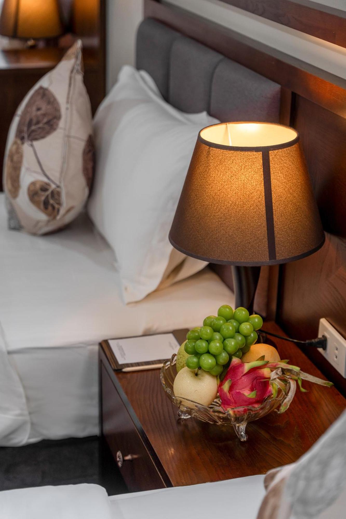 Suite Nhìn Ra Hồ